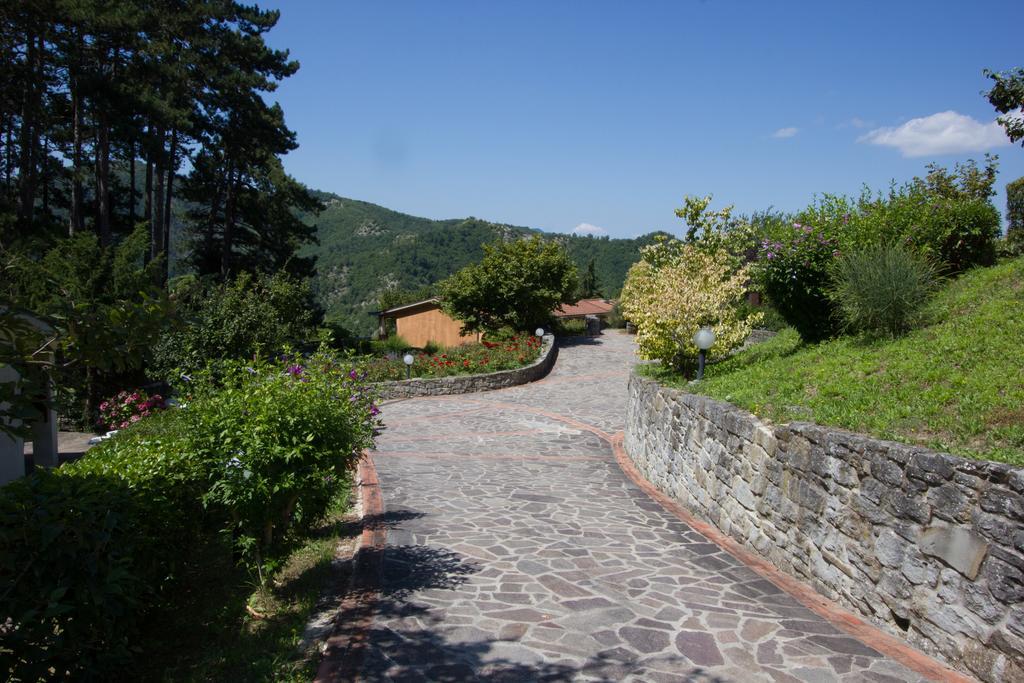 Antico Borgo I Cancelli Палаццуоло-суль-Сеніо Екстер'єр фото