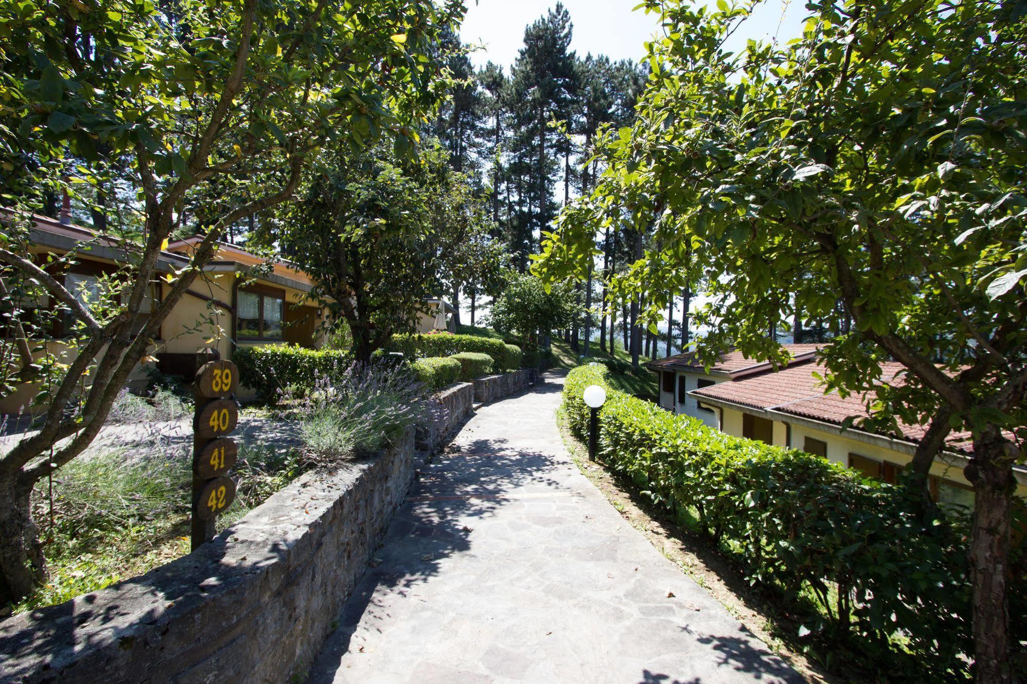 Antico Borgo I Cancelli Палаццуоло-суль-Сеніо Екстер'єр фото